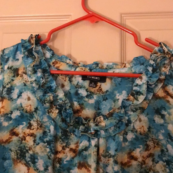 Silky Patterned top - Picture 2 of 4